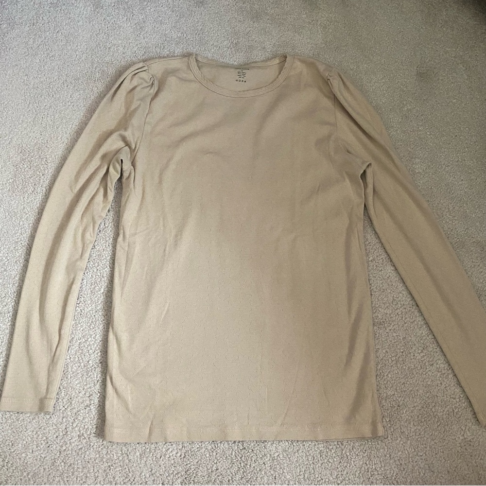 Soor Ploom women’s essentials long pouf tee in almond - pointelle heart sz M